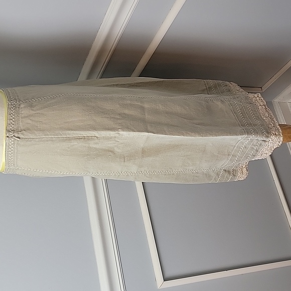 J.‎ JILL Taupe 100% Linen Embroidered Crochet Side Zip Boho Cottage Pencil Skirt - Picture 2 of 8